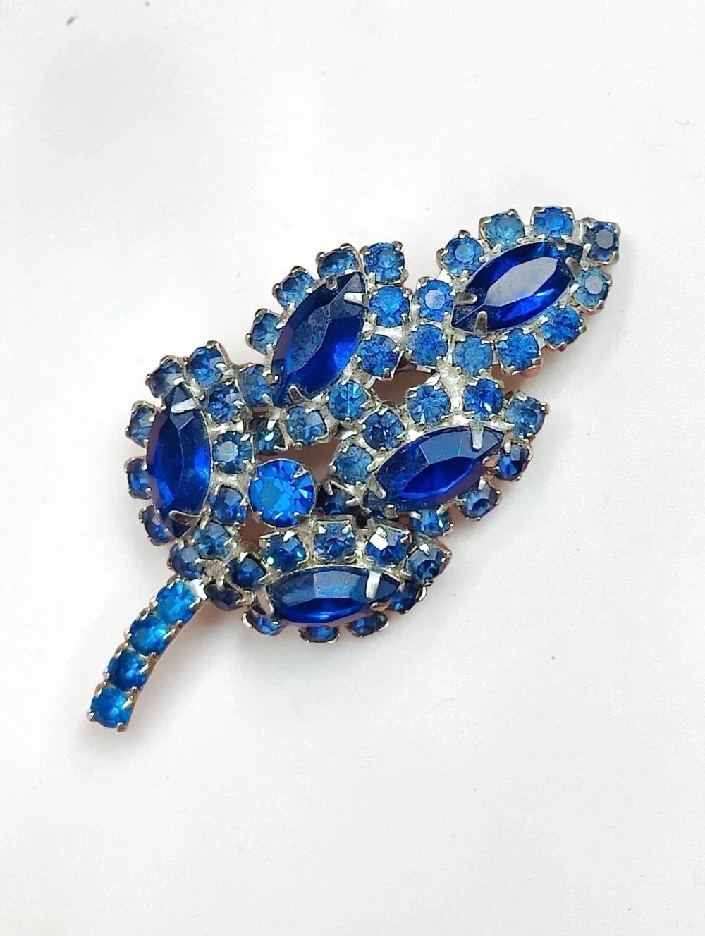 Vintage Juliana D&E Blue Rhinestone Fruits